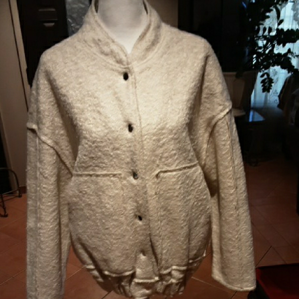 Women's Cream Button-Up Jacket - Picture 2 of 16